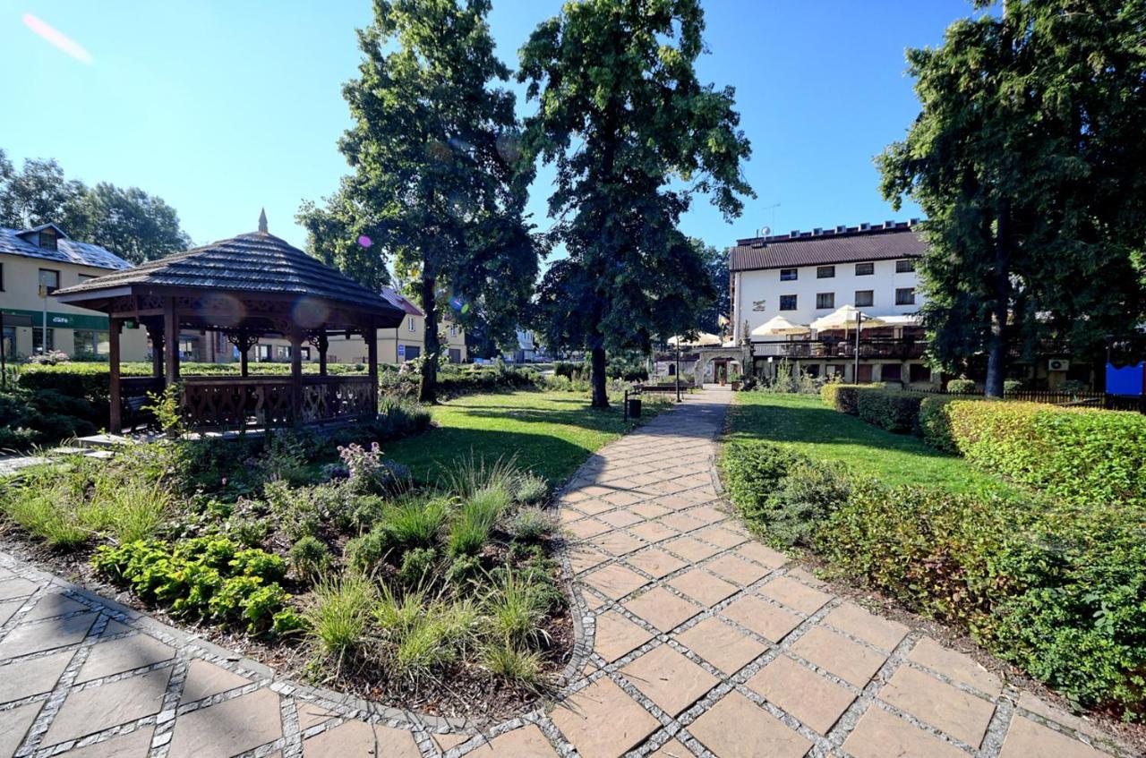 Hotel Przepioreczka Naleczow Exterior photo